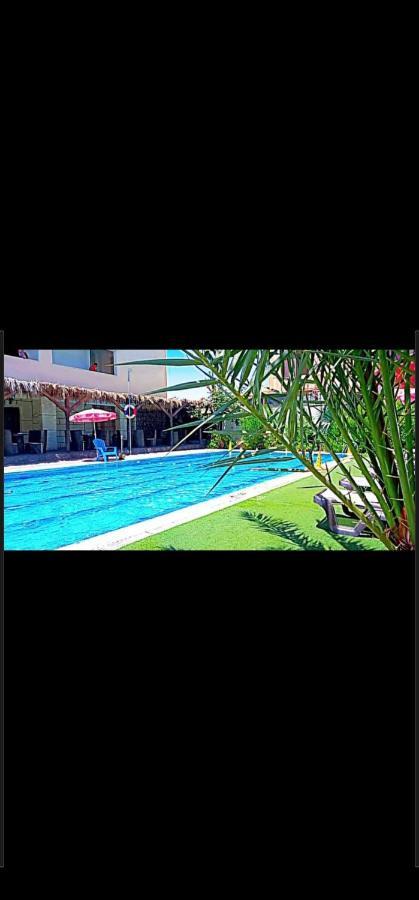 Dead Sea Lafamilia Albadwan Aparthotel Sweimeh Exteriör bild